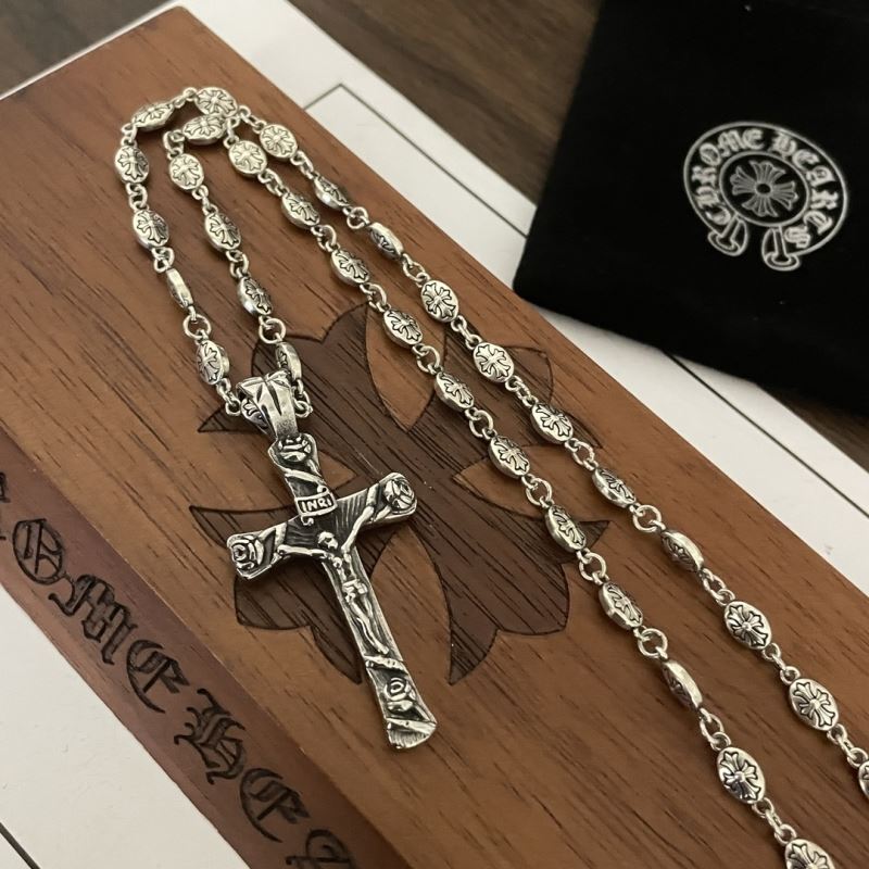 Ch**me He**ts necklaces